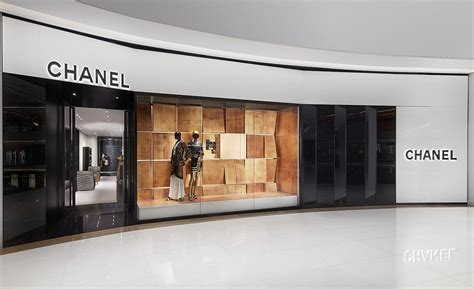 chanel tour dubai